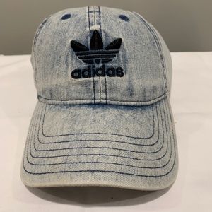Adidas jean hat
